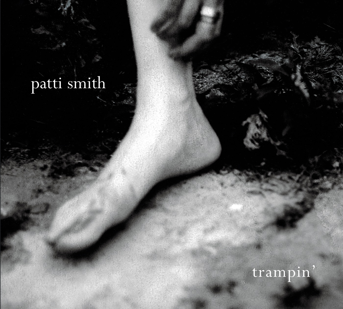 Patti Smith - Trampin'(111119033022)【16bit／44.1kHz】土耳其区-OppsUnote音乐广场