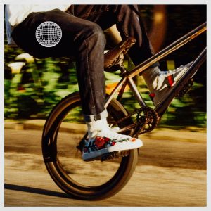 Frank Ocean – Biking (Solo) – SingleⒺ(818010026954)【16bit／44.1kHz】美国区-OppsUnote音乐广场